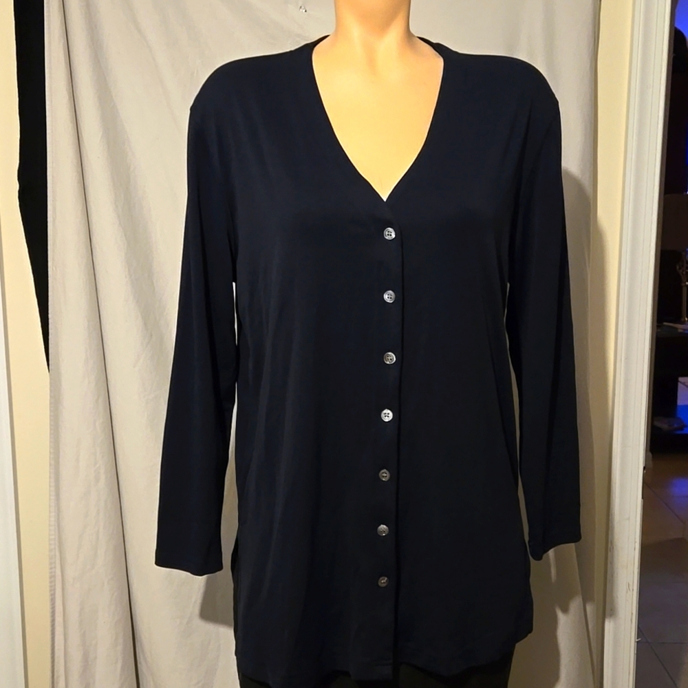 Karen Kane navy blue V neck button down L/S blouse